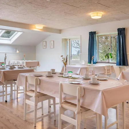 Lindvig Ferie - Danhostel Hotel Nymindegab