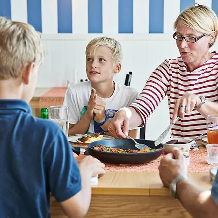 Lindvig Ferie - Danhostel Hotel Nymindegab